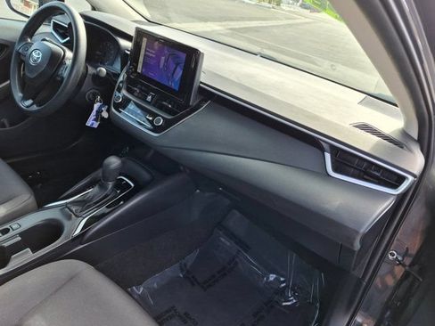 Used 2024 Toyota Corolla LE FWD image 6