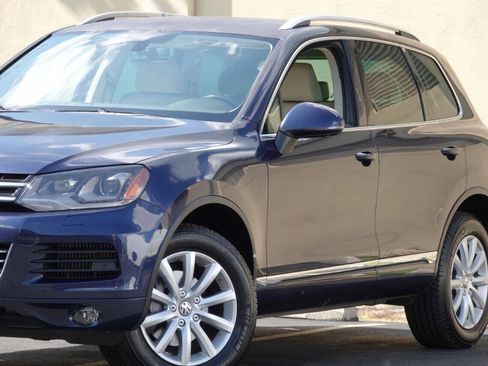 Used 2012 Volkswagen Touareg Sport AWD/4WD image 72