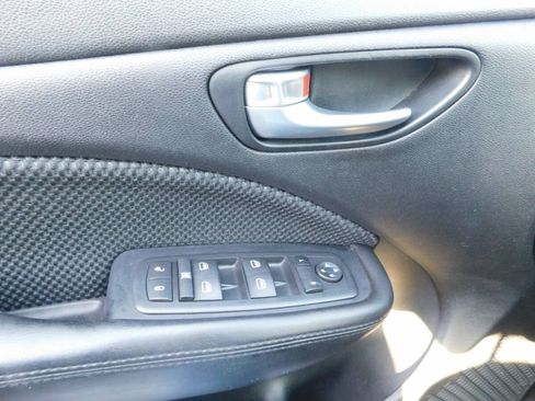 Used 2016 Dodge Dart SE w/ Convenience Group FWD image 14
