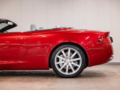 Used 2006 Aston Martin DB9 Volante RWD image 31