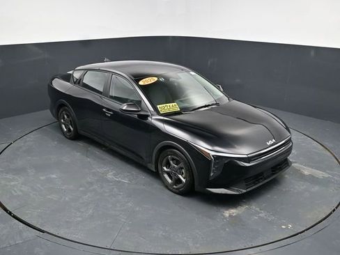 Used 2025 Kia K4 FWD image 32