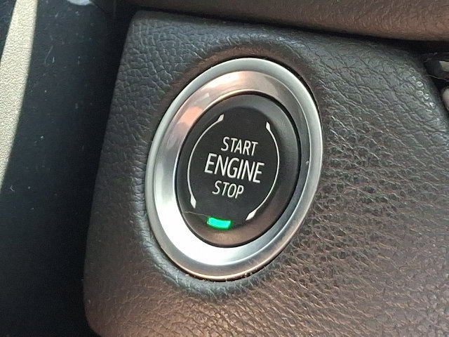 Used 2024 Cadillac XT4 Sport AWD/4WD image 17