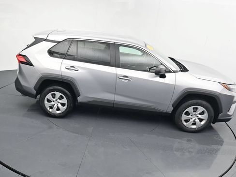Used 2024 Toyota RAV4 LE AWD/4WD image 31