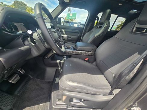 Used 2025 Land Rover Defender 110 AWD/4WD image 23