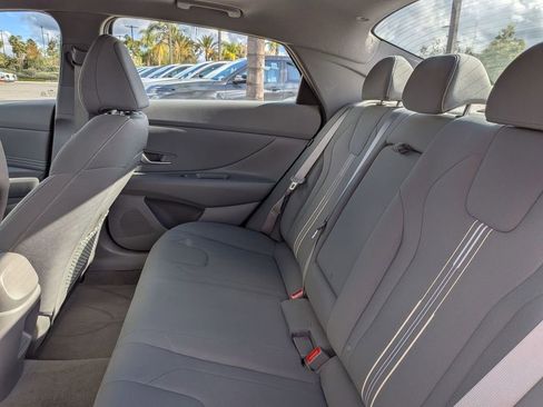 Certified 2024 Hyundai Elantra SEL w/ Convenience Package image 29