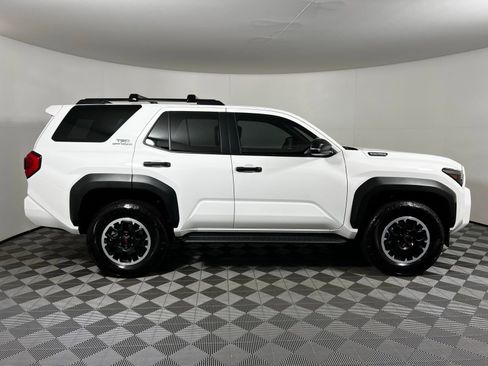 Certified 2025 Toyota 4Runner TRD Off-Road image 4