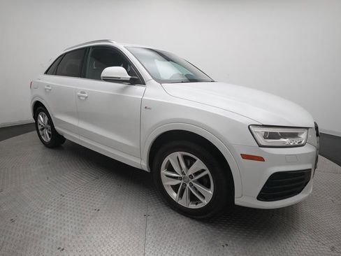 Used 2018 Audi Q3 2.0T Premium Plus w/ Premium Plus Package AWD/4WD image 38
