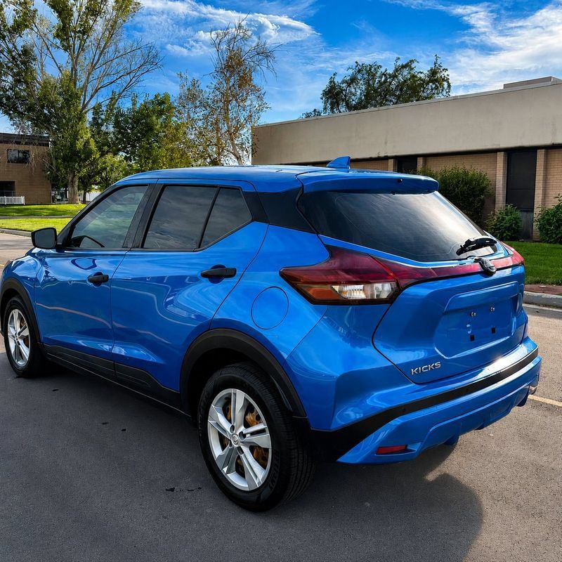 Used 2022 Nissan Kicks S FWD image 3