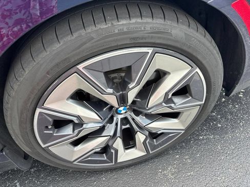 Used 2023 BMW i7 xDrive60 AWD/4WD image 6