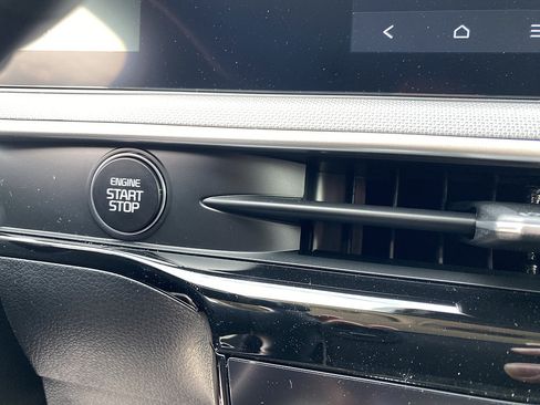 New 2026 Kia K5 LXS FWD image 17