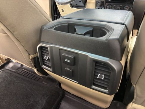 Used 2016 Ford F150 XLT w/ Equipment Group 302A Luxury image 28