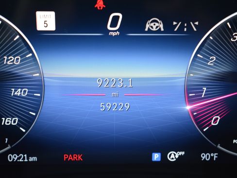Used 2024 Mercedes-Benz GLS 450 4MATIC image 20