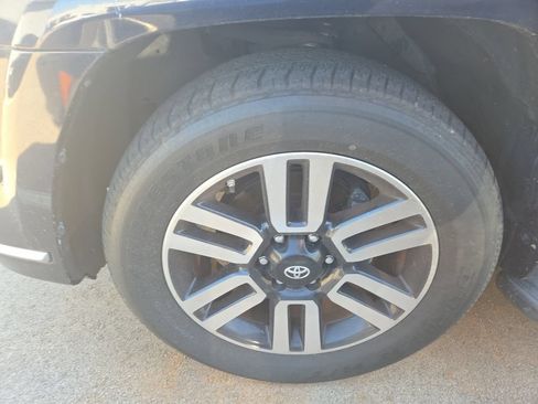 Used 2014 Toyota 4Runner Limited AWD/4WD image 8