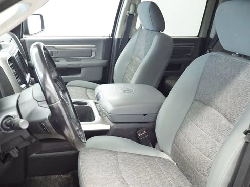Used 2017 RAM 1500 Big Horn AWD/4WD image 24