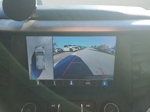 Used 2023 GMC Acadia SLT w/ Technology Package image 44