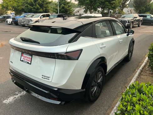 Certified 2023 Nissan Ariya AWD image 5