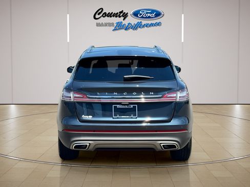 Used 2023 Lincoln Nautilus FWD image 4