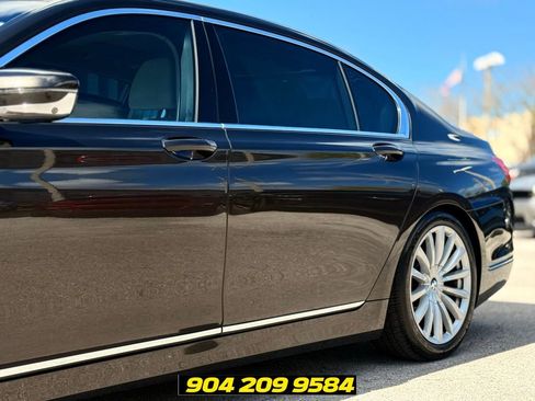 Used 2017 BMW 740i RWD image 3