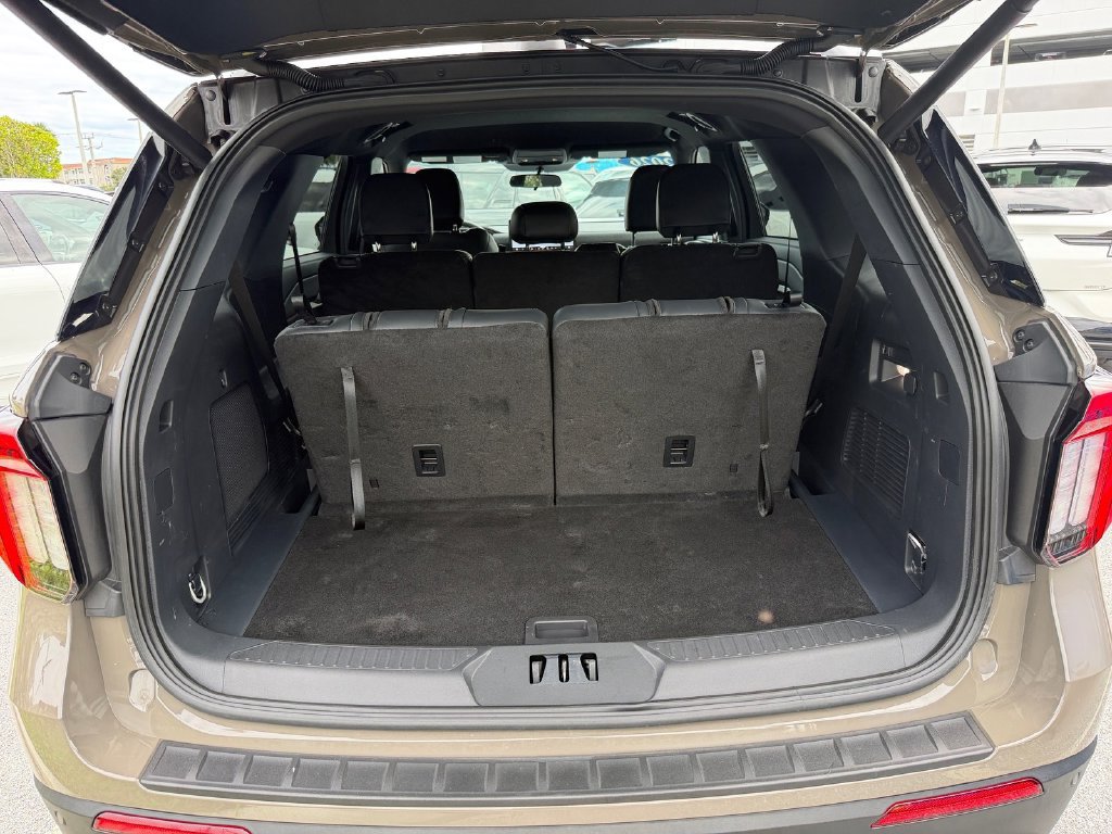 Certified 2026 Ford Explorer ST-Line RWD image 17
