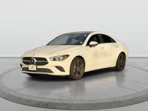 Used 2023 Mercedes-Benz CLA 250 4MATIC image 5