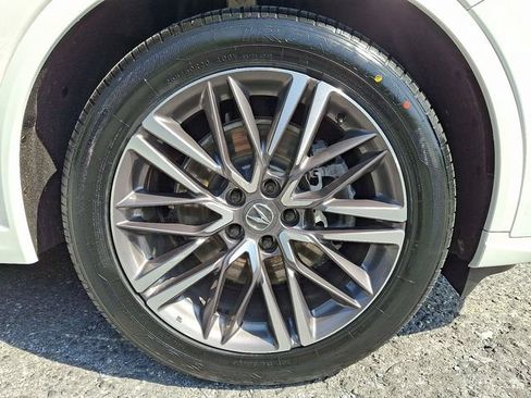 Certified 2025 Acura MDX SH-AWD w/ Advance Package image 8