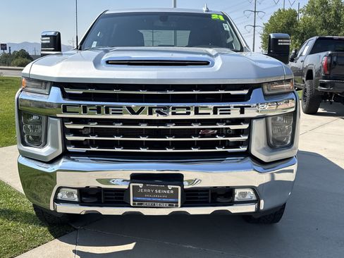 Used 2021 Chevrolet Silverado 3500 LTZ AWD/4WD image 8