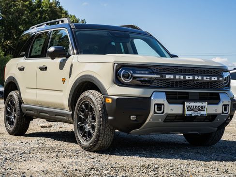 New 2025 Ford Bronco Sport Badlands w/ Badlands Tech Package image 1
