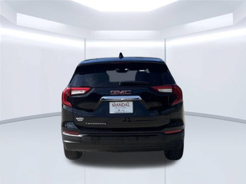 Used 2024 GMC Terrain SLE FWD image 6