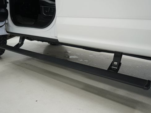 Used 2019 Ford F150 Raptor w/ Equipment Group 802A Luxury AWD/4WD image 8