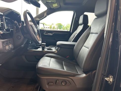 Used 2023 GMC Sierra 1500 SLT w/ SLT Premium Package AWD/4WD image 8