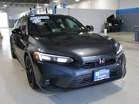 Used 2023 Honda Civic Sport image 4