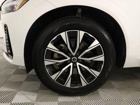 Certified 2024 Volvo XC60 B5 Core AWD/4WD image 28