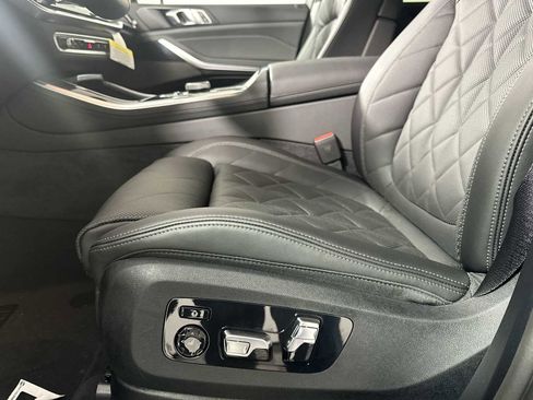New 2026 BMW X5 M60i w/ Executive Package image 12