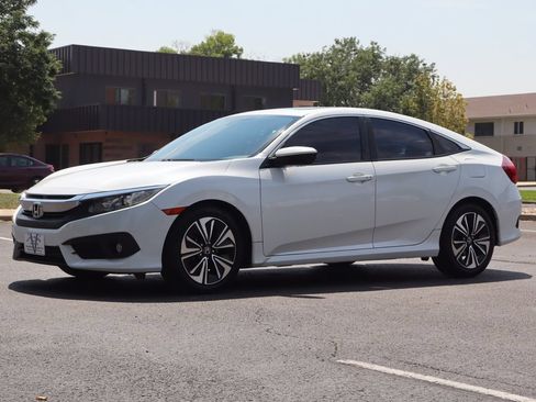 Used 2016 Honda Civic EX-T image 11