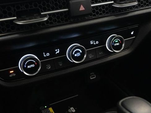 Used 2025 Honda HR-V EX-L image 9