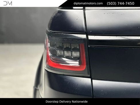 Used 2021 Land Rover Range Rover Sport SVR AWD/4WD image 15