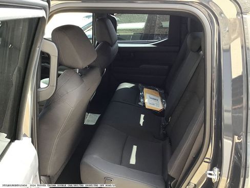 Used 2024 Toyota Tacoma SR5 AWD/4WD image 13