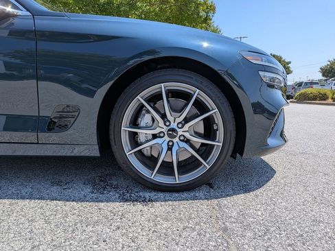Used 2025 Genesis G70 2.5T RWD image 10