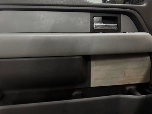 Used 2013 Ford F150 XLT w/ Luxury Equipment Group image 19