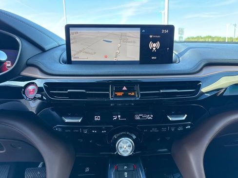 Used 2022 Acura MDX SH-AWD w/ Technology Package image 22