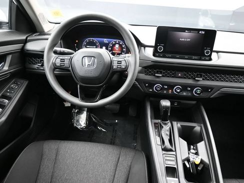Used 2023 Honda Accord EX image 20