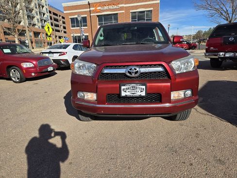 Used 2013 Toyota 4Runner SR5 image 3