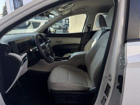 Used 2025 Hyundai Tucson SEL FWD image 29