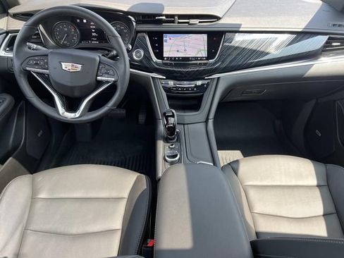 Certified 2024 Cadillac XT6 Premium Luxury w/ Technology Package AWD/4WD image 14