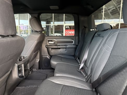 Used 2025 RAM 3500 Big Horn AWD/4WD image 29