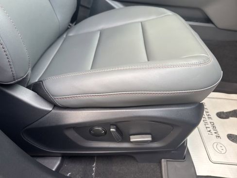 New 2026 Ford Explorer Active w/ Active Comfort Package image 17