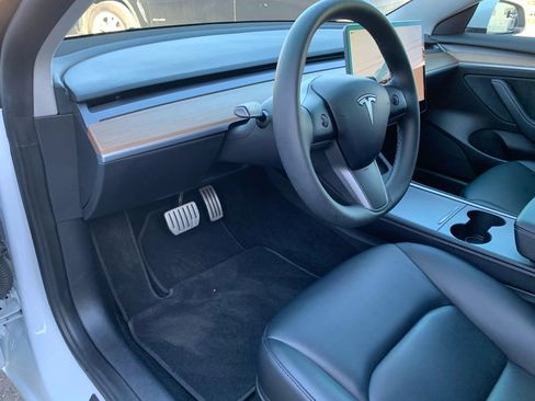 Used 2022 Tesla Model 3 Performance image 13
