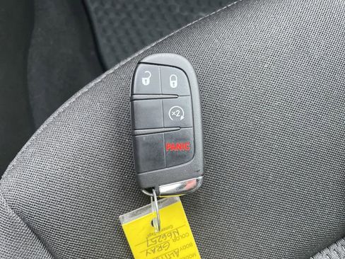 Used 2022 Jeep Renegade Altitude w/ Sun/Sound Group image 23