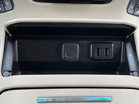 Used 2016 GMC Yukon XL Denali image 49