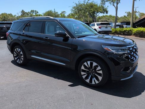 New 2026 Ford Explorer Platinum AWD/4WD image 1